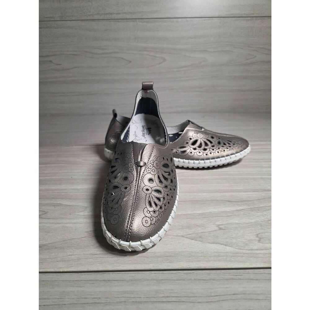 Spring Step Mirtha Pewter Metallic Leather Laser Cut Flats - Size 7